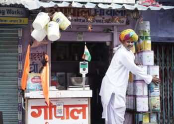Boosting MSMEs: How Floww Empowers India with Smart Tools Boosting MSMEs: How Floww Empowers India with Smart Tools
