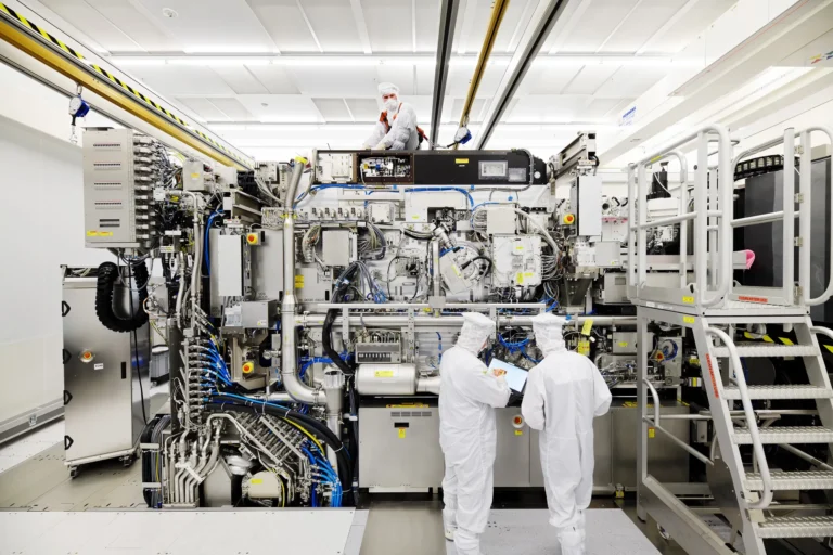 The Rise of Fabless Semiconductors in India: A Shift towards Innovation and Cost-Efficiency