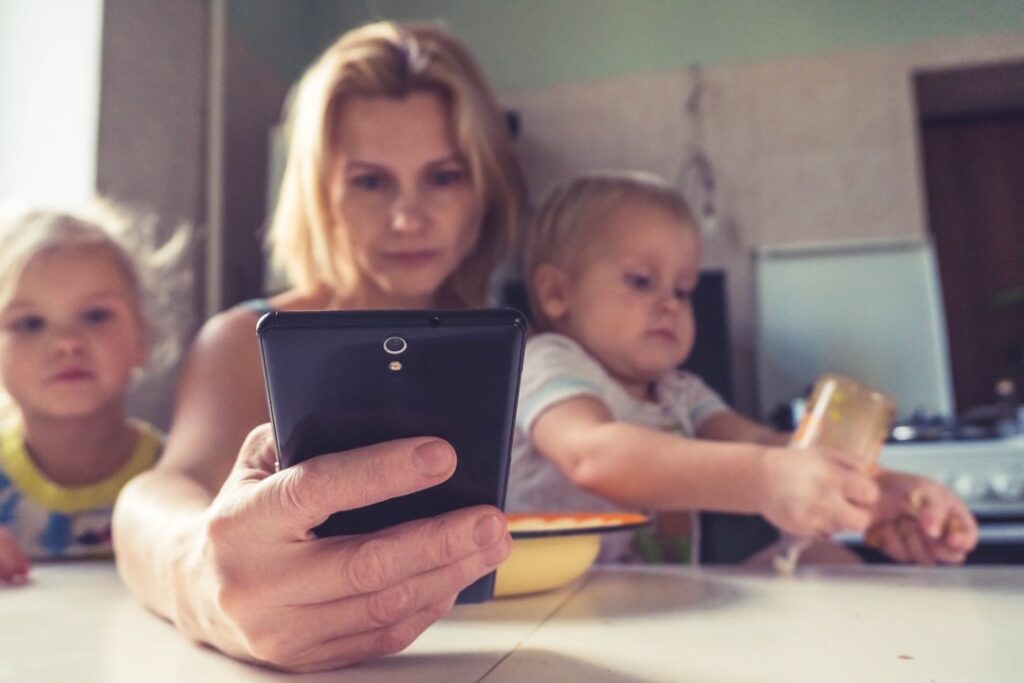 E2W Registrations Surge 5% MoM to 1.81 Lakh, TVS Leads Market